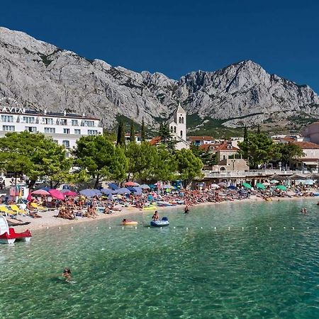 Apartments Center Baška Voda Buitenkant foto