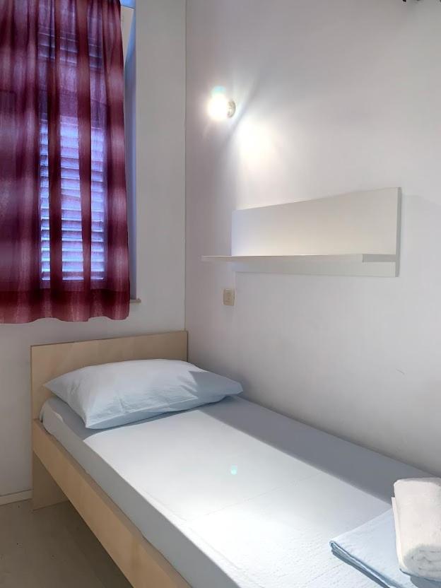 Apartments Center Baška Voda Buitenkant foto