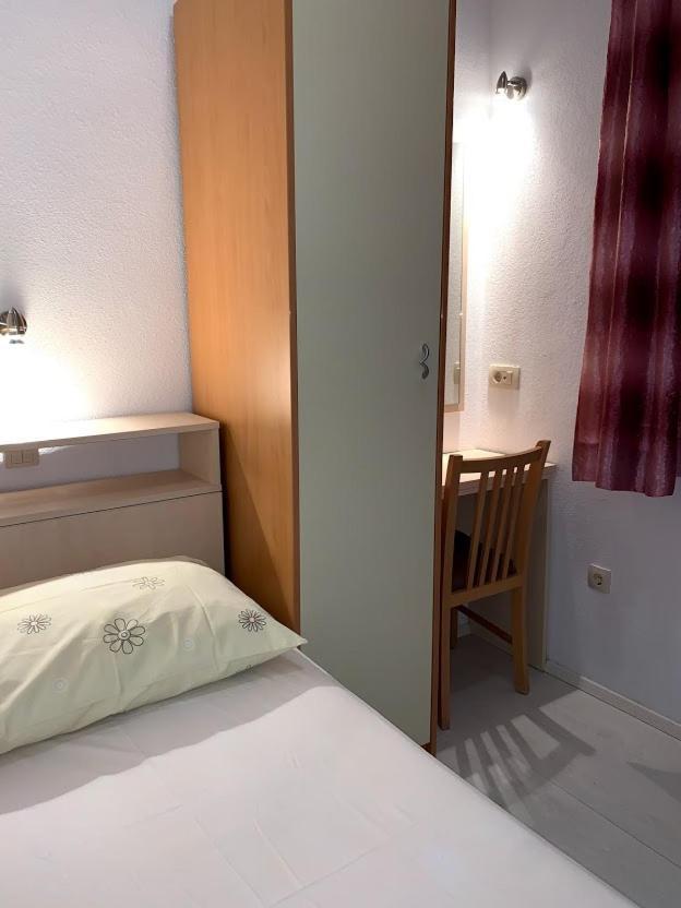 Apartments Center Baška Voda Buitenkant foto
